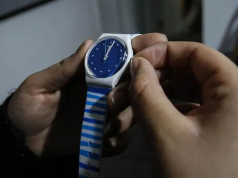 ¿A qué hora se deben atrasar los relojes?