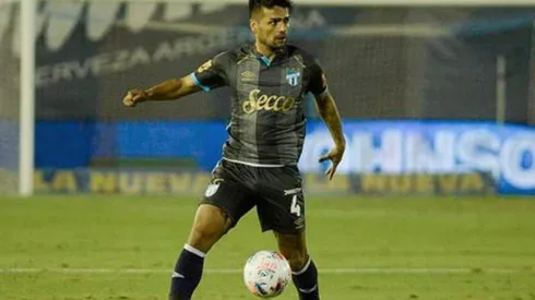 Felipe Campos estaba complicado en Argentina por la poca continuidad en Atlético Tucumán.