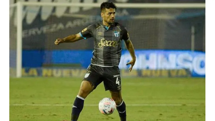 Felipe Campos estaba complicado en Argentina por la poca continuidad en Atlético Tucumán.