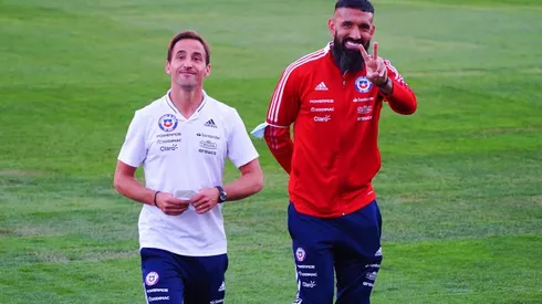 José Pedro Fuenzalida y Ronnie Fernández se divierten previo al clásico universitario