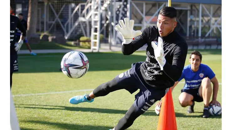 Brayan Cortés será el arquero titular de la Selección Chilena en la última fecha de las Eliminatorias Sudamericanas a Qatar ante Uruguay, duelo que podrás ver en vivo por RedGol.