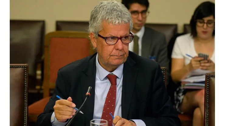 Exminstro de Hacienda critica quinto retiro y diputada CS llama a la unidad en el sector