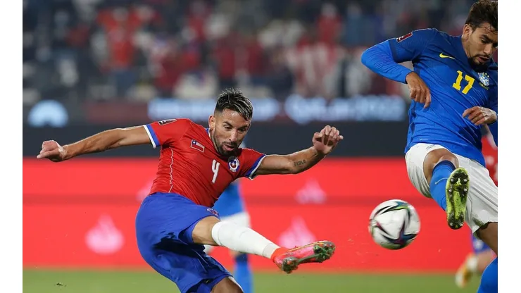 Arturo Vidal regresa a las nominaciones para estos importantes duelos ante Brasil y Uruguay.