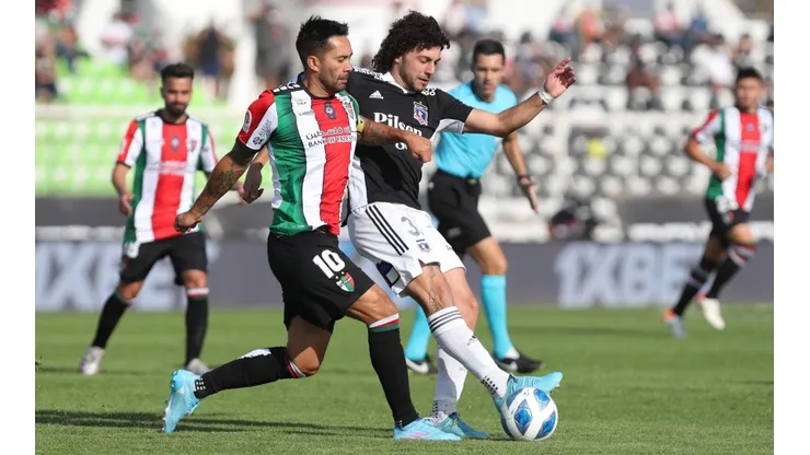 Colo Colo ante Palestino en La Cisterna.