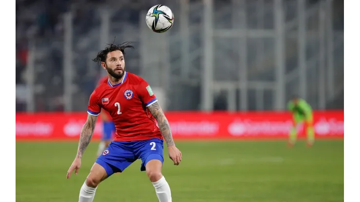 El Keno Mena se recuperó de su lesión en el tiempo que estimaron en Racing, pero igualmente Martín Lasarte no lo consideró para la nómina de la selección chilena, una excepción que sí hizo con Ben Brereton.