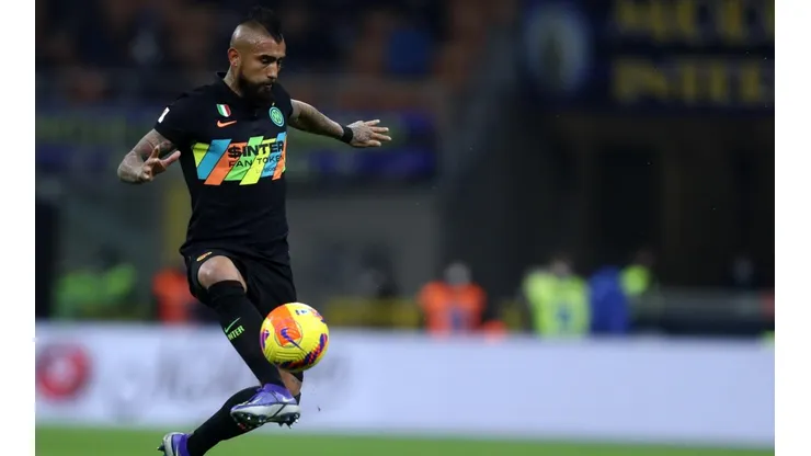 En Italia le dan con todo a Arturo Vidal tras sus dichos