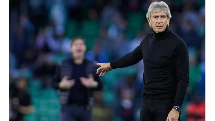 Manuel Pellegrini busca la manera de pasar esta parte de la temporada.