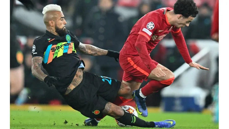 Arturo Vidal completó un buen partido en el triunfo ante Liverpool