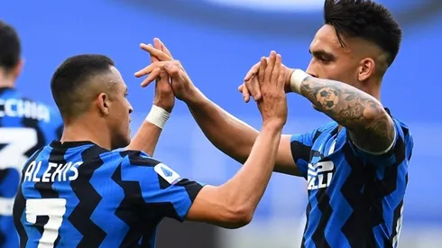 Alexis dejó al Inter con 10 hombres a los 63' de juego ante Liverpool.