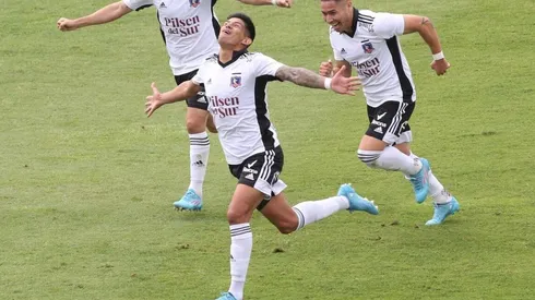 El Kun Agüero festejó el golazo de Esteban Pavez