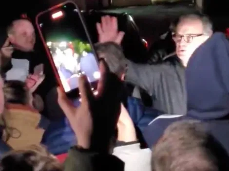 Hinchas del Leeds despiden como héroe a Marcelo Bielsa