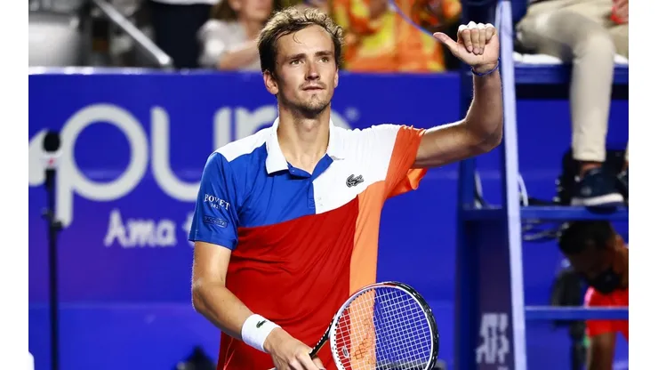 Medvedev celebra su triunfo en el ATP 500 de México que está disputando