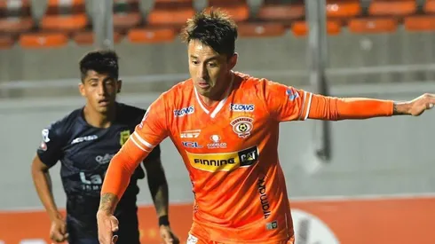 Roberto Gutiérrez tuvo su primer partido con la camiseta de Cobreloa en la Primera B