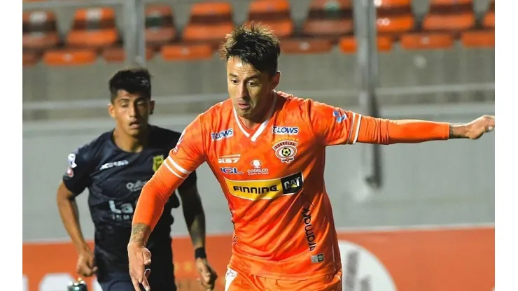 Roberto Gutiérrez tuvo su primer partido con la camiseta de Cobreloa en la Primera B
