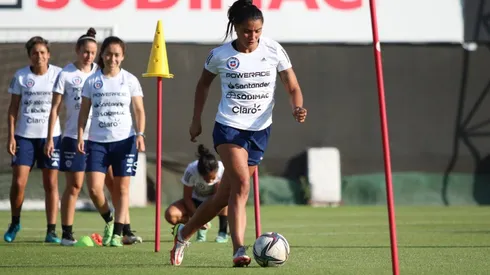 María José Urrutia invita a la gente a alentar a La Roja Femenina