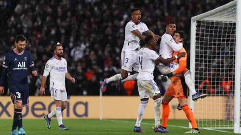 Messi se lamenta tras perder el penal ante Courtois