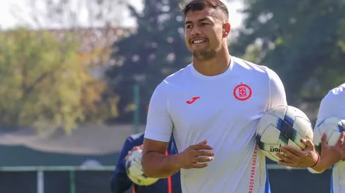 Iván Morales sumó sus primeros minutos oficiales en Cruz Azul desde la banca y espera ganarse la titularidad en el futuro