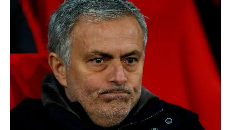 Jose Mourinho dirigió a Alexis Sánchez durante 2018 en Manchester United y ahora se reencontraron en el fútbol italiano