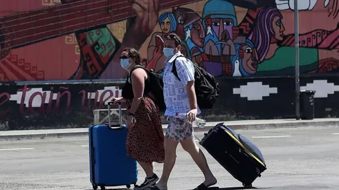 ¿Se puede viajar a otra región en Fase 2?