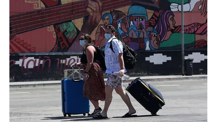 ¿Se puede viajar a otra región en Fase 2?