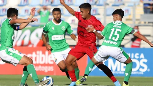 Audax Italiano viene jugando de local en el estadio El Teniente, en Rancagua.