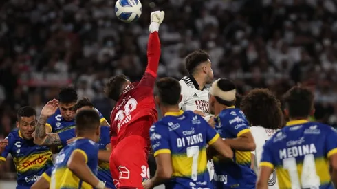 Colo Colo sufrió para ganarle a Everton