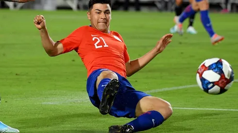 Los fans de Tomás Alarcón no pueden entender su ausencia en un partido clave para la selección chilena