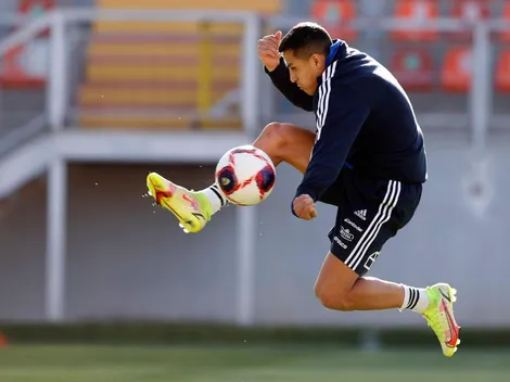 Alexis locura: firma camisetas de Colo Colo, la U y Cobreloa