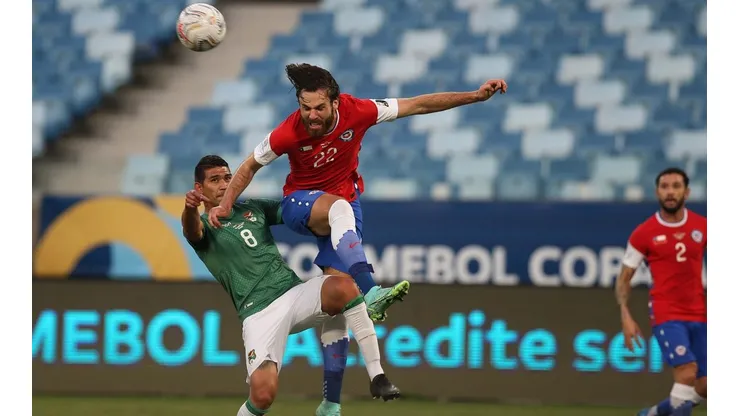 Ben Brereton le anotó a Bolivia su primer gol por Chile.