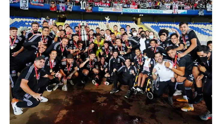 Colo Colo llegó a 55 títulos en su historia