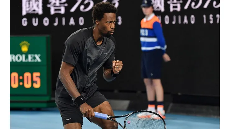 Monfils no de despeinó para derrotar a Bublik