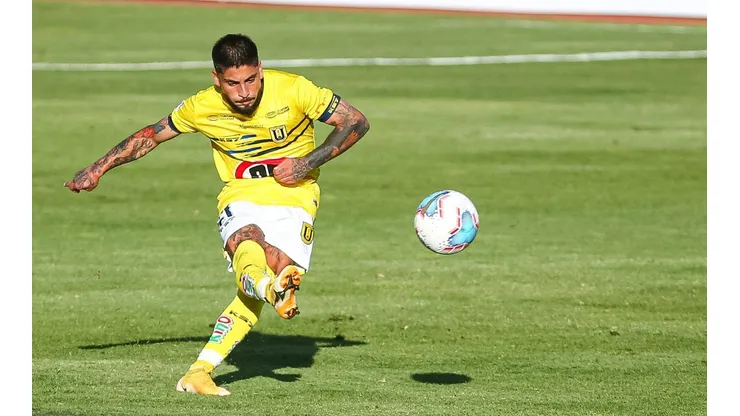 El volante formado en Colo Colo dejó el fútbol mexicano por una nueva experiencia en Chile