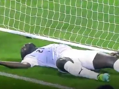 Futbolista de la liga de Qatar se desvanece en pleno partido