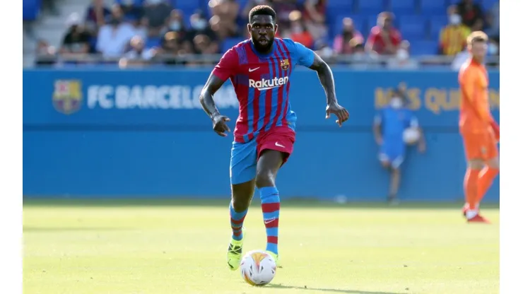 Umtiti renovó contrato con el Barcelona para ayudar a la incorporación de Ferran Torres