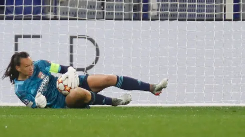 Christiane Endler busca el título a mejor portera del mundo.