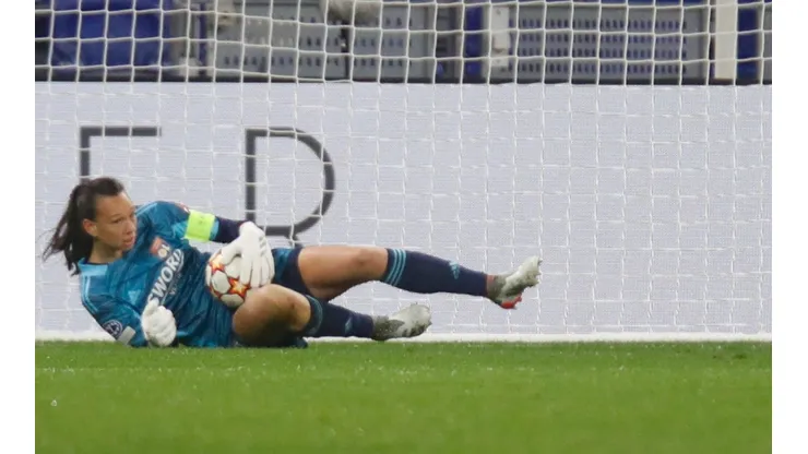 Christiane Endler busca el título a mejor portera del mundo.