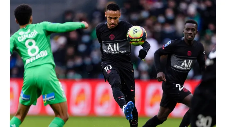 Neymar tiene tres goles en la Ligue 1 durante la temporada