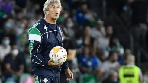 Manuel Pellegrini a través de conferencia de prensa se lamenta por el brote de coronavirus que afecta al Betis previo al inicio de La Liga.