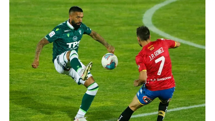 Ronnie Fernández es una de las cartas que tiene listas Colo Colo para la próxima temporada