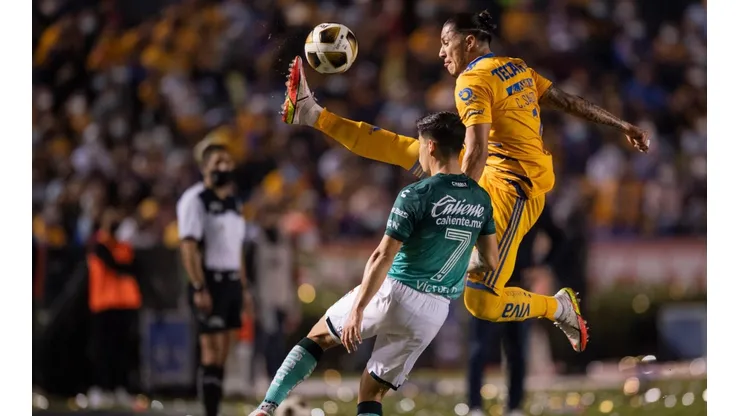 Víctor Dávila fue titular en el partido de ida ante Tigres.