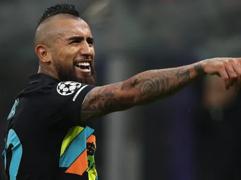 Vidal se pone jugoso y le tira las orejas al cuarto árbitro