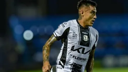 Darío Lezcano jugando en Paraguay.