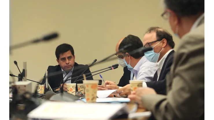 Sigue EN VIVO la discusión del cuarto retiro