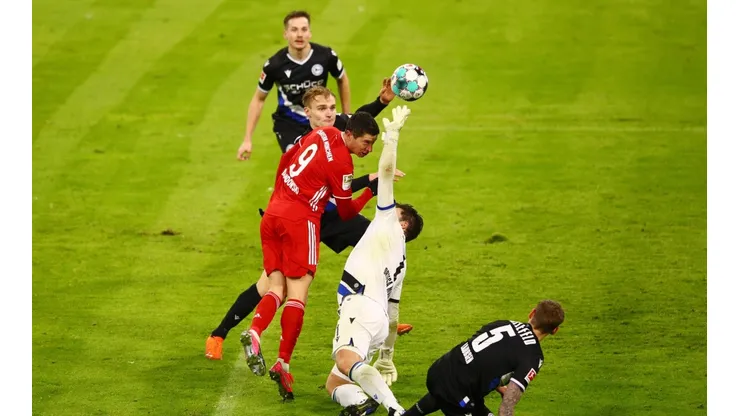 Bayern Múnich es líder de la Bundesliga con 28 puntos.