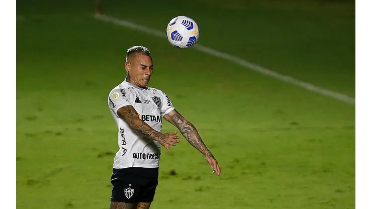 Edu Vargas está cerca de proclamarse campeón en Brasil