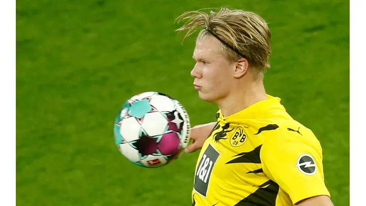 El Dortmund no quiere dejar partir al Androide en 2022.