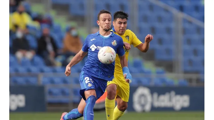 Tomás Alarcón estuvo 56 minutos en cancha en la goleada que sufrió Cádiz por el Getafe