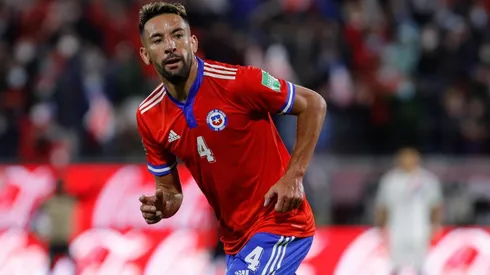 El Huaso Isla se quedó en Santiago y no estará ante Paraguay.