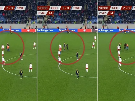 Ibra paga su frustración con un hincha que salta al campo