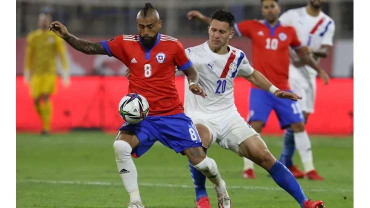 Chile enfrenta a Paraguay en Asunción con la obligación de ganar para seguir soñando con Qatar 2022